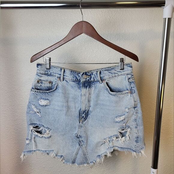 Pilcro Dresses & Skirts - Pilcro Anthropologie Destroyed Distressed Lightwash Asymetrical Hem Denim Skirt